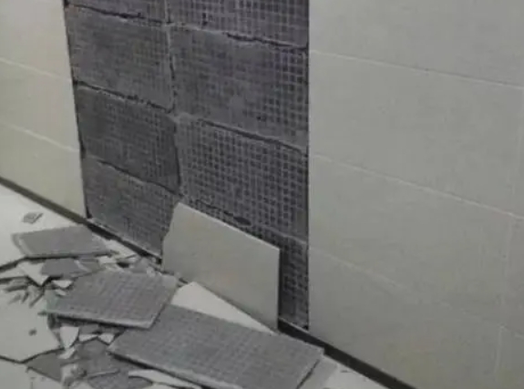 灌云瓷砖空鼓维修公司分享下灌云墙砖松动维修的知识